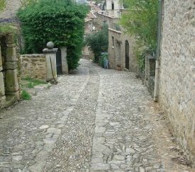 Calade à Forcalquier (04) - cliquez pour agrandir